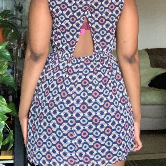 Aztec design dress - Picture 5 of 5